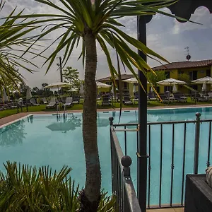 ** Aparthotel Karina Italia